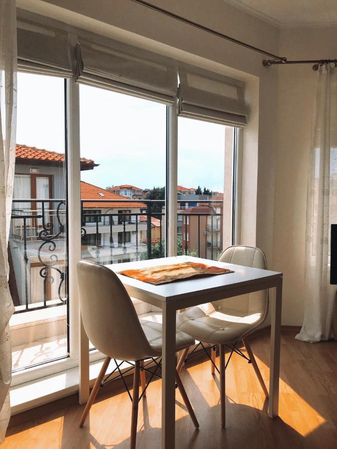 Villa Livia Boutique Apartments Ravda Extérieur photo
