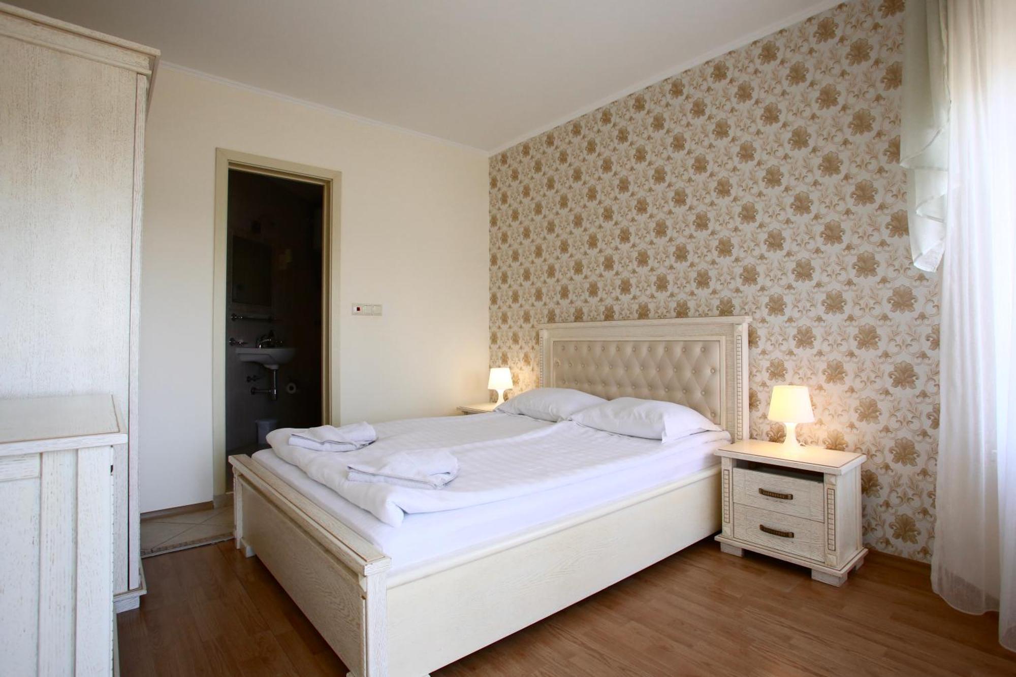 Villa Livia Boutique Apartments Ravda Extérieur photo