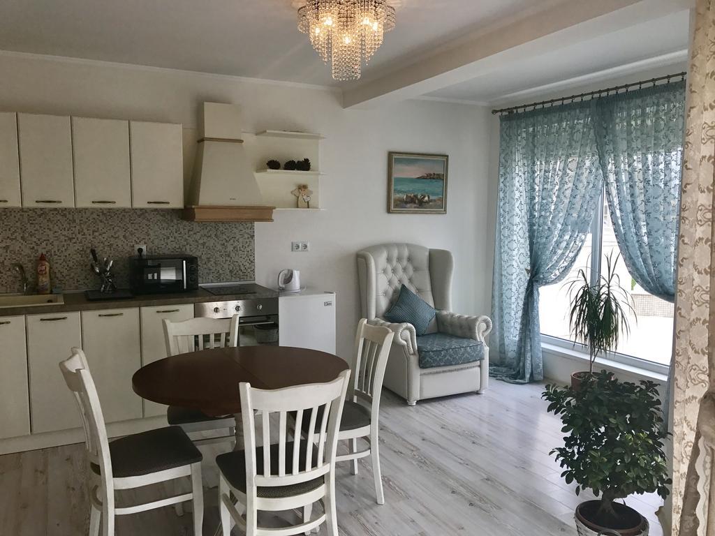 Villa Livia Boutique Apartments Ravda Extérieur photo